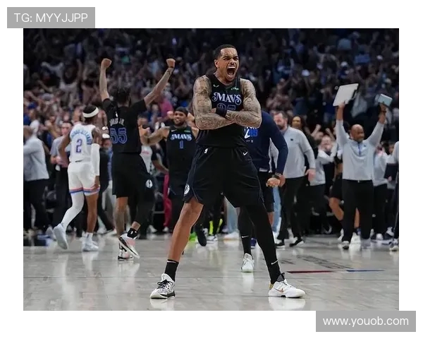 华盛顿快攻上篮得手 独行侠第三节轰出10-0攻势强势反击